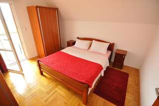 Апартаменты Apartments Millenium Жабляк Апартаменты с 2 спальнями и балконом-5