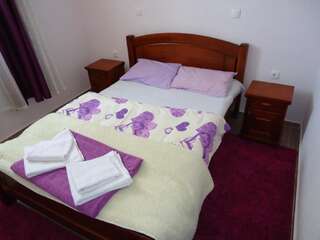 Апартаменты Apartments Millenium Жабляк Апартаменты с 1 спальней, вид на сад-24